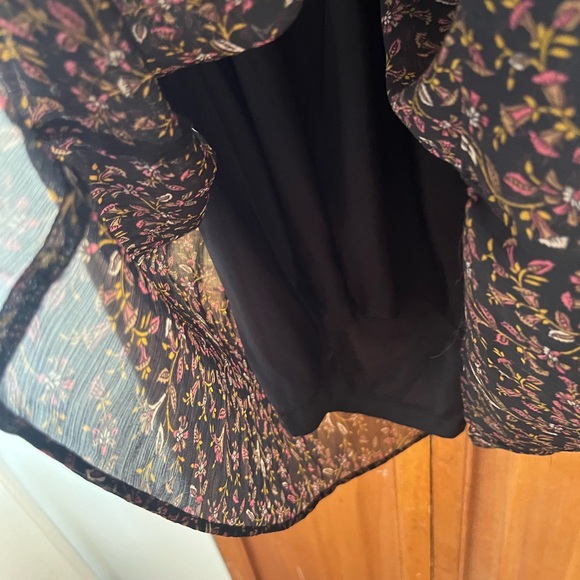 Flowy Floral Backless Dress - Picture 5 of 6